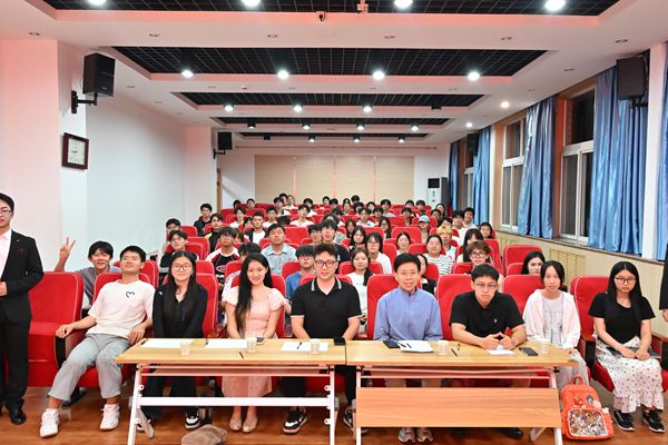 图八&nbsp;全体大合影.JPG