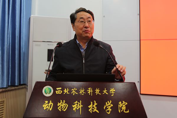 01943acda57b45bd9a4ed0ad7423cdad.jpg 姚院长在开幕式致辞.jpg
