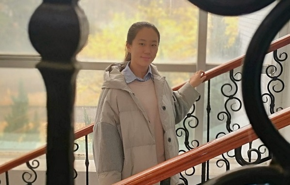 a2e786b5df3f49dbb799401464fb3641.jpg 生活照.jpg