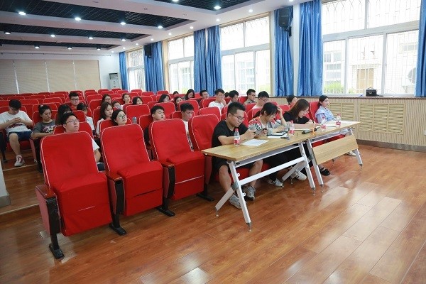 9ccdd00401df4b0e869ad8b7388a4f76.jpg 初赛现场1.jpg