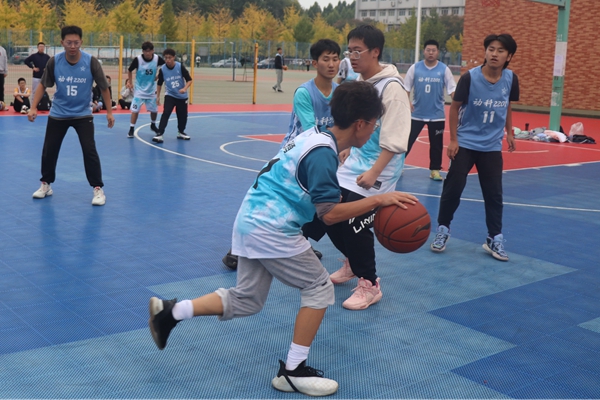 ef1280e746b94ae997ef121cca4bc174.jpg