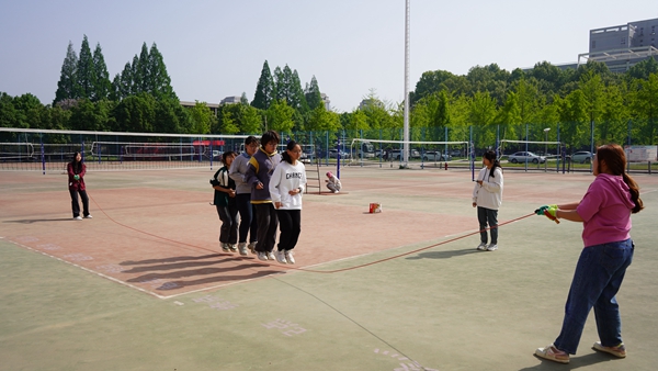 920ef18302144cfeb32fddeb7e5cc764.jpg